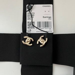 New with tag Chanel CC turnlock earring studs